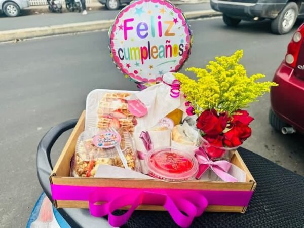 Desayuno de Baguette con Globo y Tarjeta